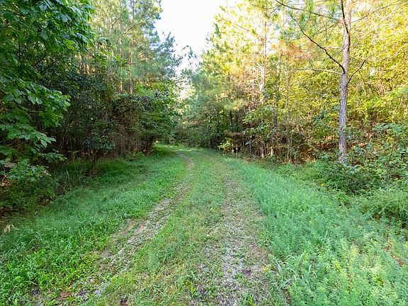 3rd image of 746 Vanhooser Rd