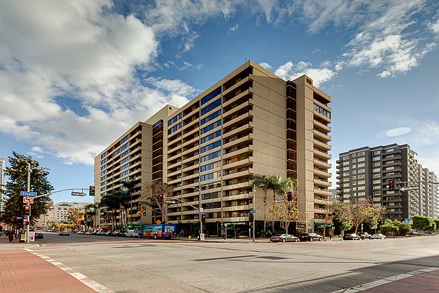 1st image of 600 W 9th St APT 1205
