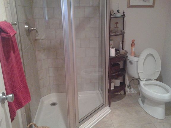 Guest hallway shower