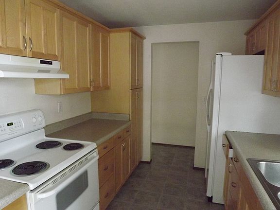 3rd image of 6416 E East St