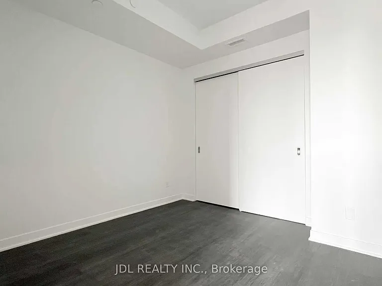 185 Alberta Ave W #313 — Photo 10