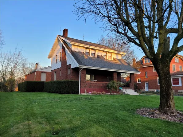 226 Homewood Dr, Butler, PA 16001