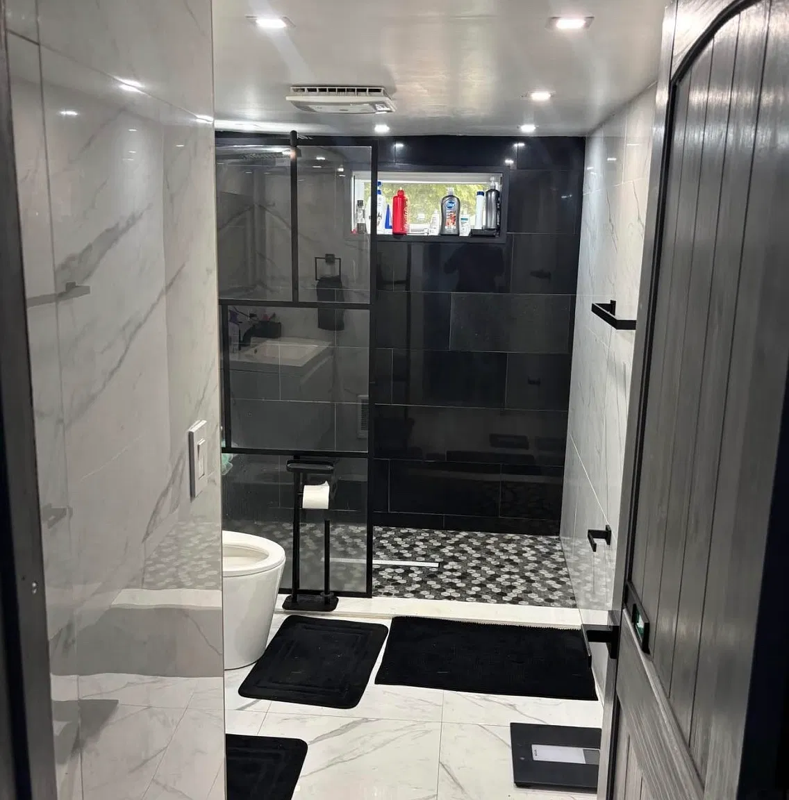 1 bed, $1,000 — Photo 4
