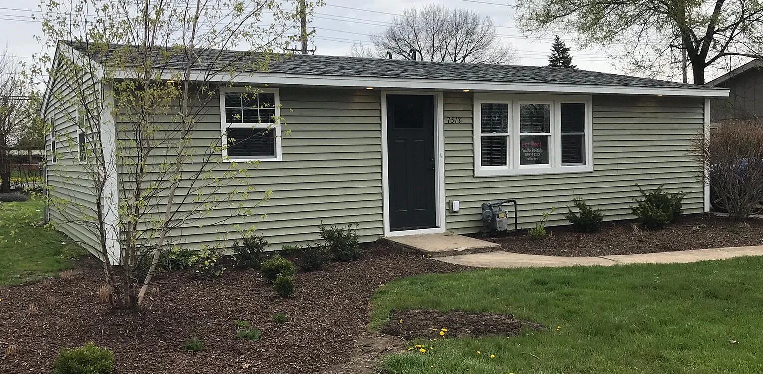 2 bed, 916 sqft, $1,400 — Photo 1