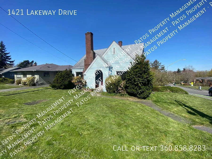 Walk to Whole Foods, Catch a Game at Civic Field, and Ride the Bus with Ease Prime Lakeway Location! — Photo 3