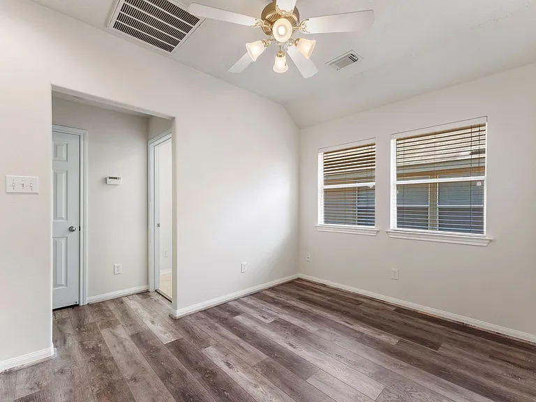 62 W Twinvale Loop — Photo 11