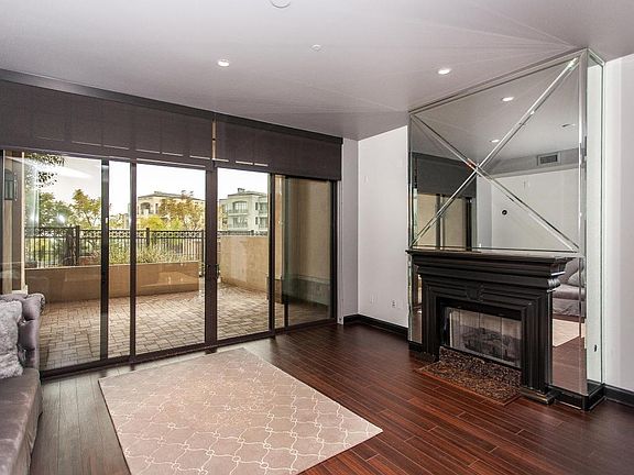 3rd image of 8 Biltmore Dr #102
