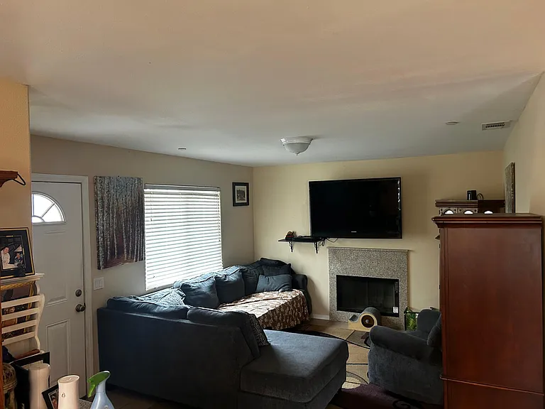 55436 Laurel Crest Dr — Photo 1