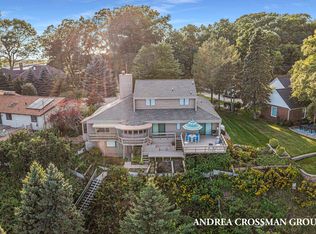 6250 Indian Point Rd, Montague, MI 49437