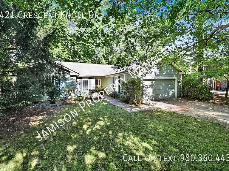 3421 Crescent Knoll Dr — Photo 1