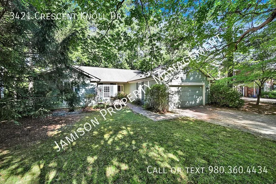 3421 Crescent Knoll Dr