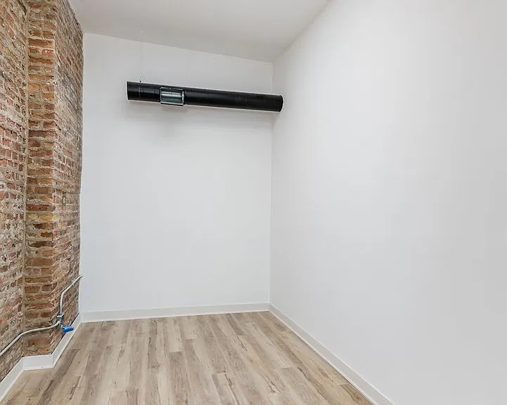 1907 S Blue Island Ave #4 — Photo 13