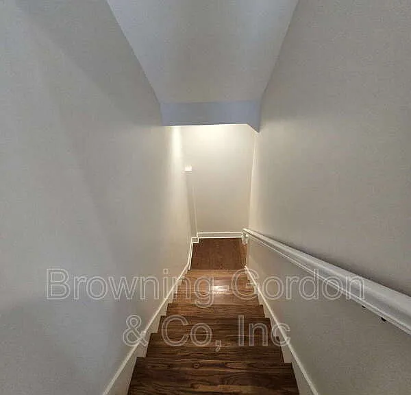 4017 Elkins Aly — Photo 24