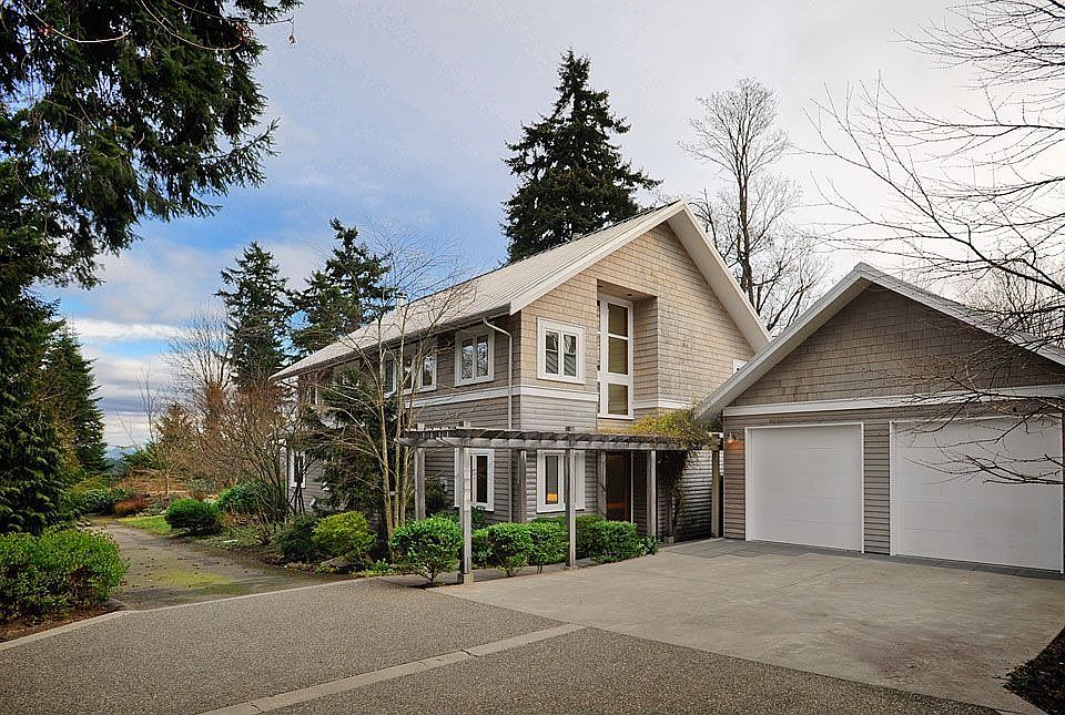1st image of 3960 92nd Pl SE