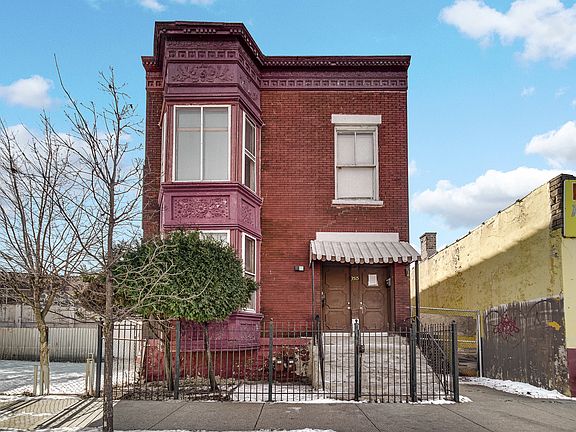 4th image of 3515 W Cermak Rd