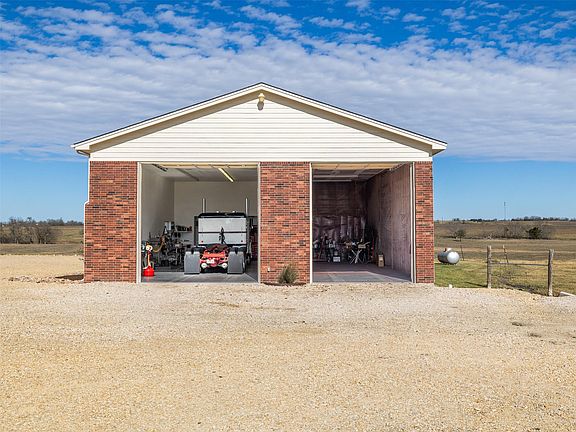4th image of 651 County Road 497