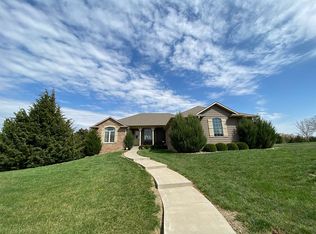 2304 Pinecrest Cir, Salina, KS 67401