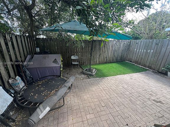 5th image of 45 SW 14th Ter