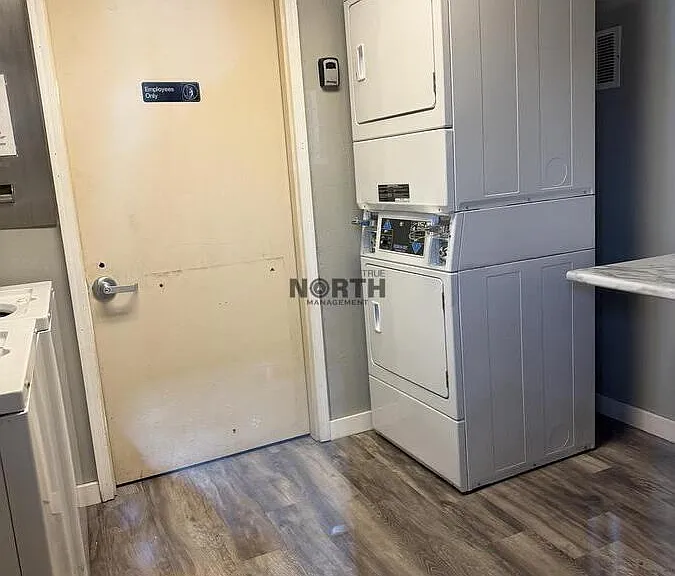 910 34th Ave W #W — Photo 22