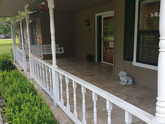 3rd image of 17950 Oaklawn Dr