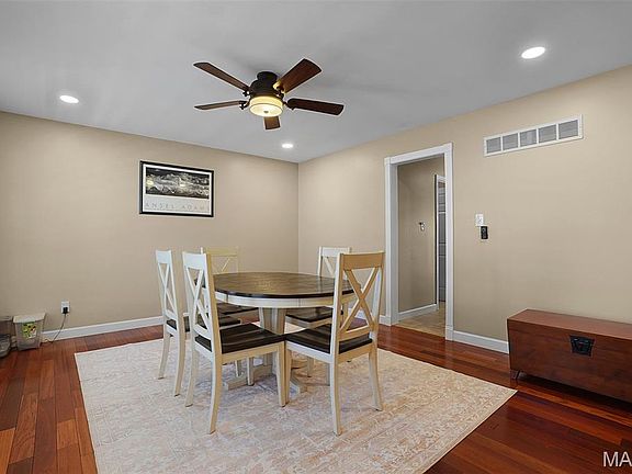 5th image of 3 Autumn Grove Ct