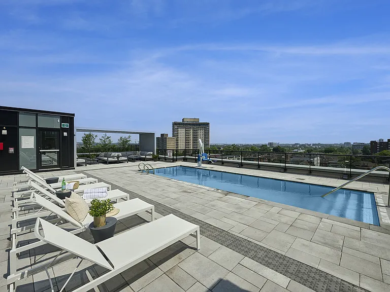560 Rideau St — Photo 7