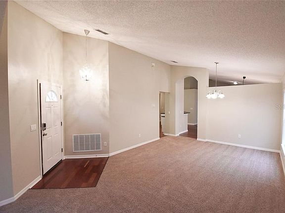 2nd image of 1939 Darlin Cir