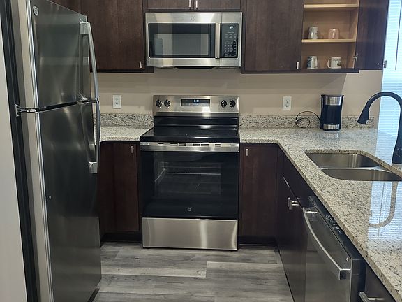 5th image of 3601 4th Ave S #202