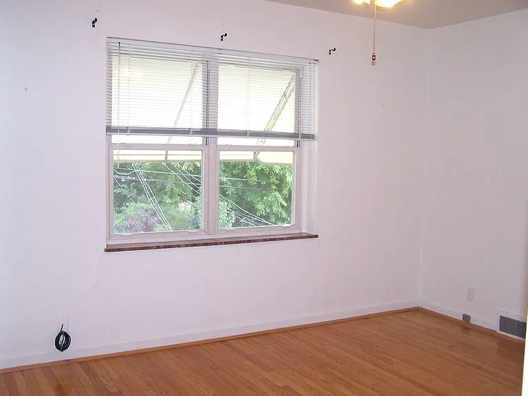 5908 Nagel Ave #2W — Photo 8