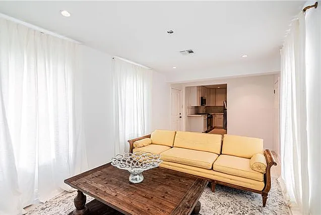 3920 Clearview Pkwy — Photo 7