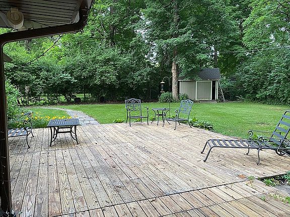 5th image of 6931 Munsee Ln