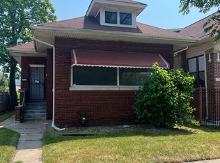 7519 S Paxton Ave, Chicago, IL