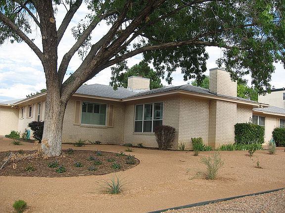 2nd image of 1408 Avenida Manana NE