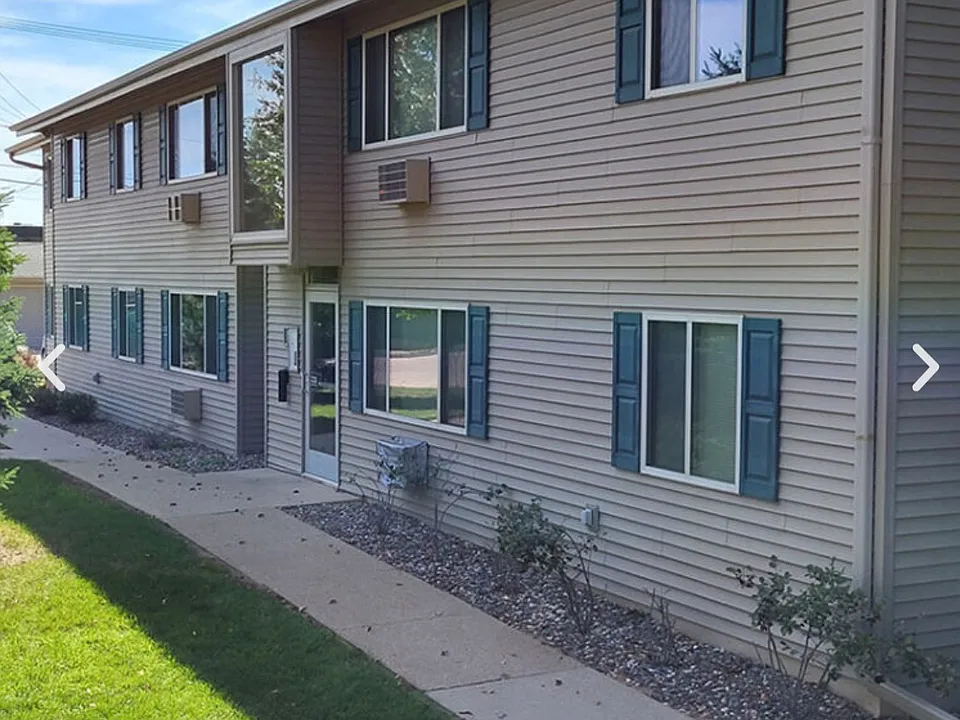 447 N Humphrey Cir #25