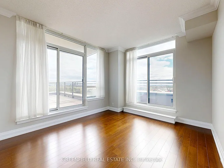 55 De Boers Dr #LPH03 — Photo 8