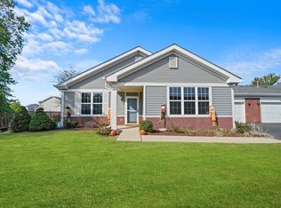 16356 Crescent Lake Dr, Crest Hill, IL 60403