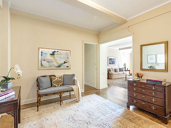 4th image of 1150 Park Ave #6F