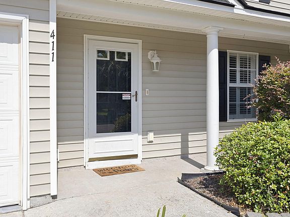 4th image of 411 Aberdeen Cir