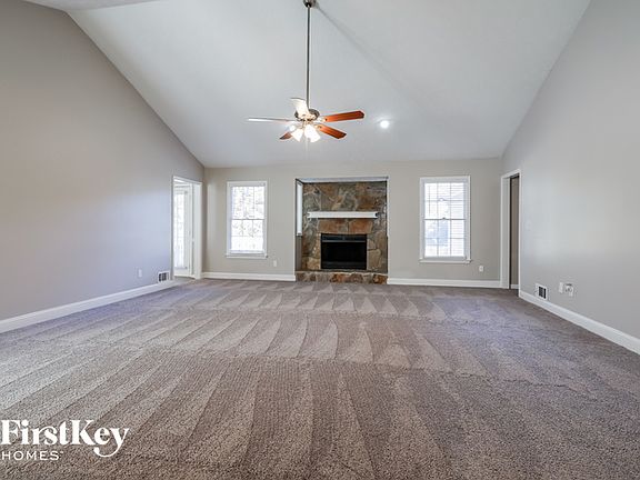 3rd image of 629 Oak Moss Dr