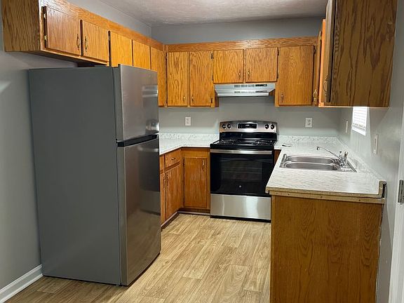 5th image of 1411 Wingate St #1413