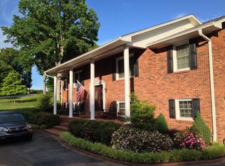 3750 6th St NE, Hickory, NC 28601