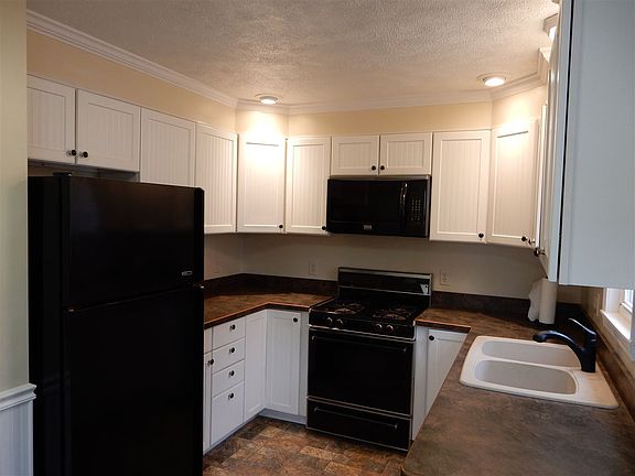 2nd image of 2716 Anzio Ave
