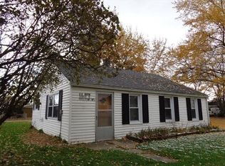 13512 N Hillside Dr, Syracuse, IN 46567