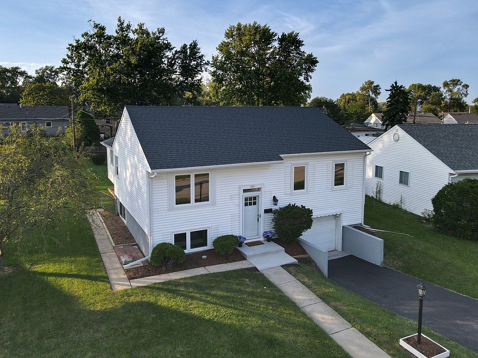 1st image of 424 Mark Ave