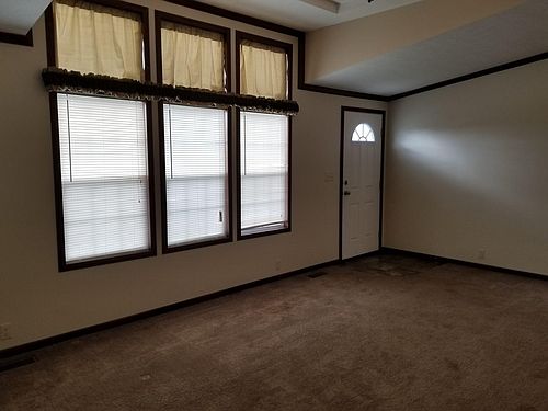 4th image of 8281 Bloomsbury Cir