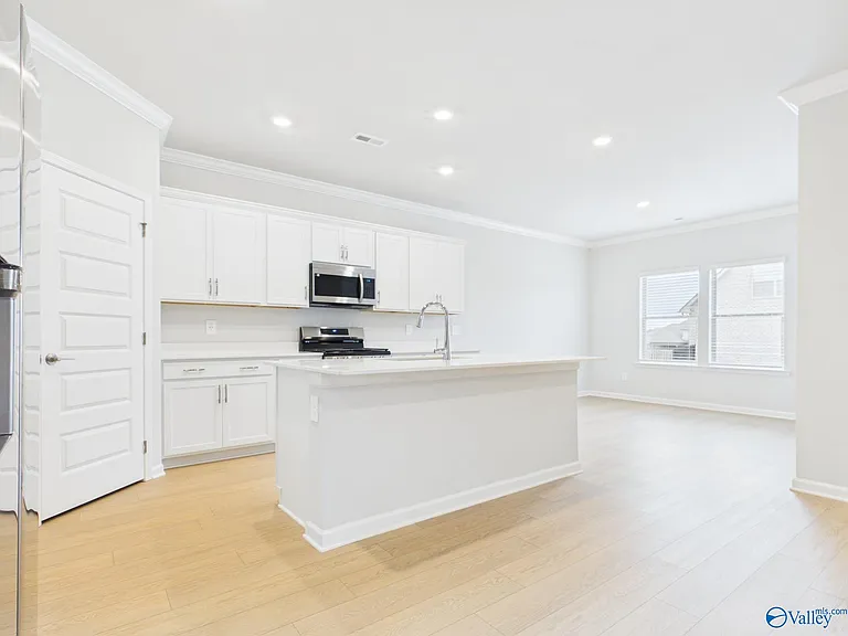 17993 Longleaf Dr — Photo 9