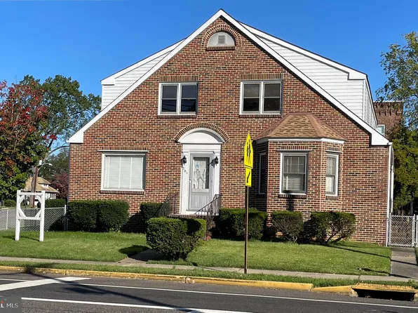 301 E Main St, Maple Shade, NJ 08052