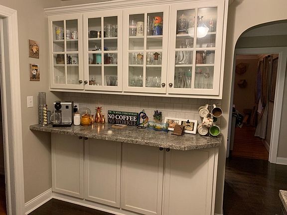 Kitchen Bar