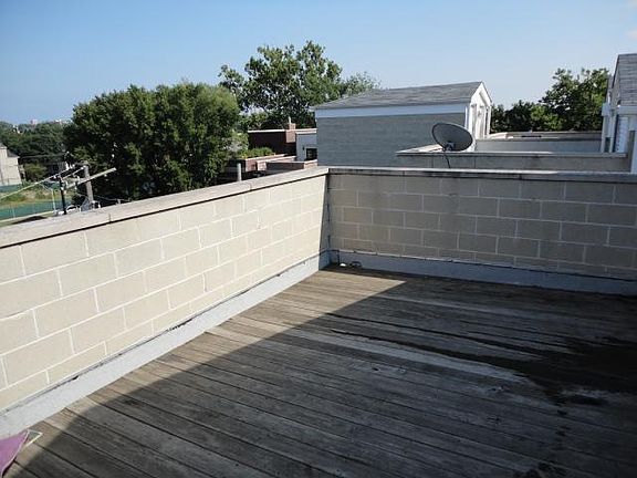 5th image of 2715 N Wayne Ave #33-Y
