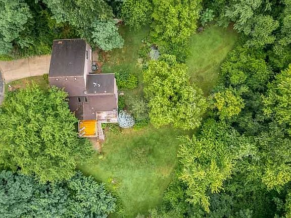 4th image of 8351 Snaresbrook Rd